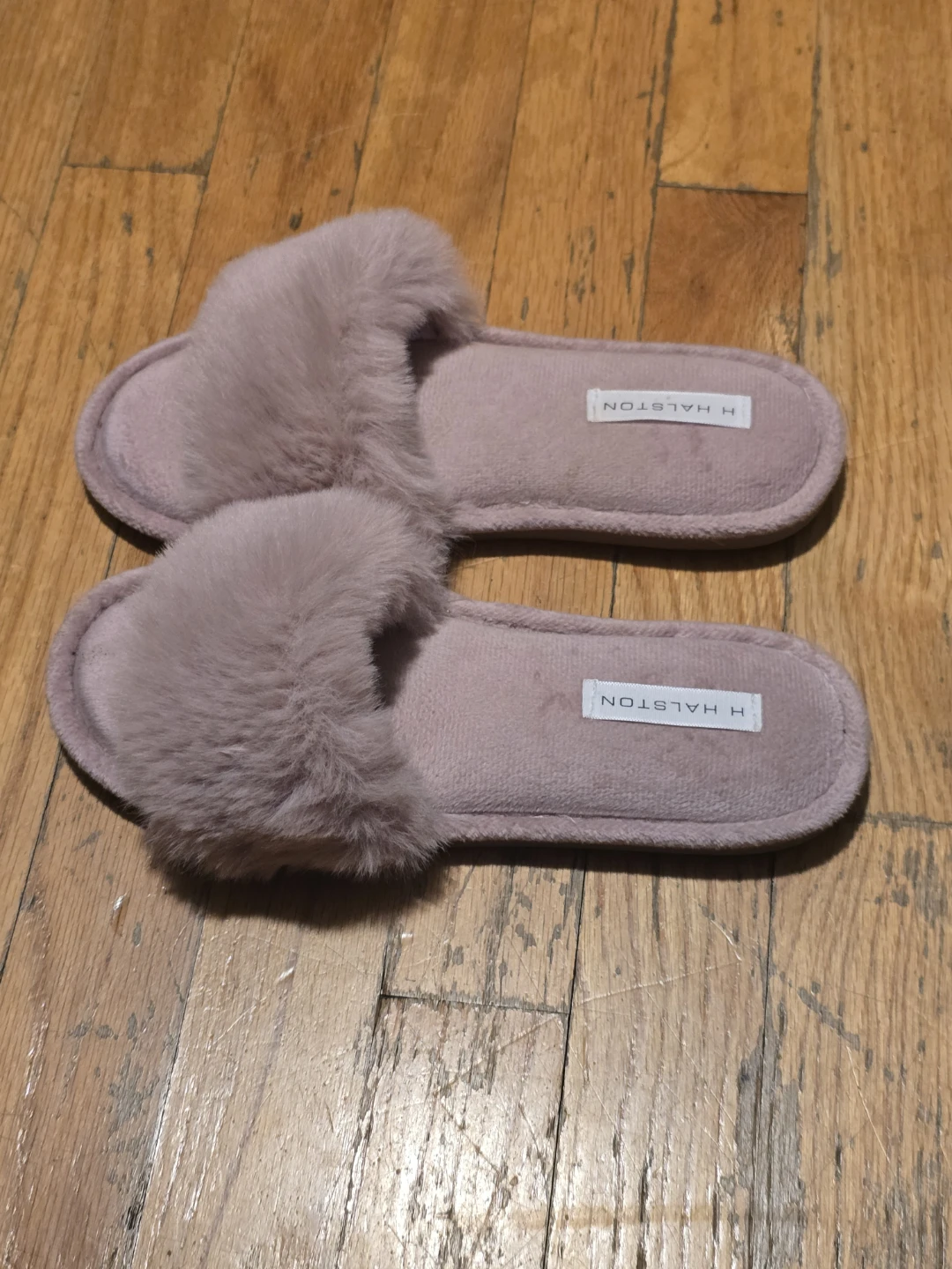 H Halston Plush Slippers - Size Medium - photo 2