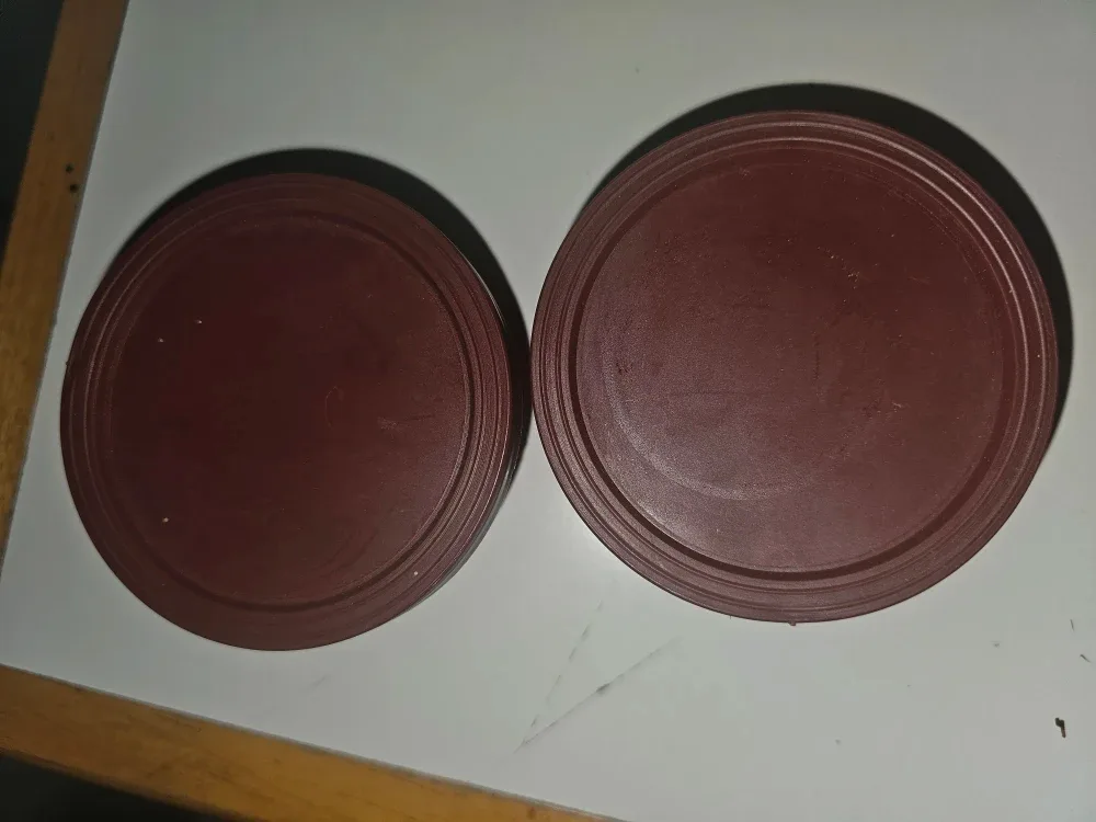 Two Glass Dessert Bowls with Lids image indicator(2)