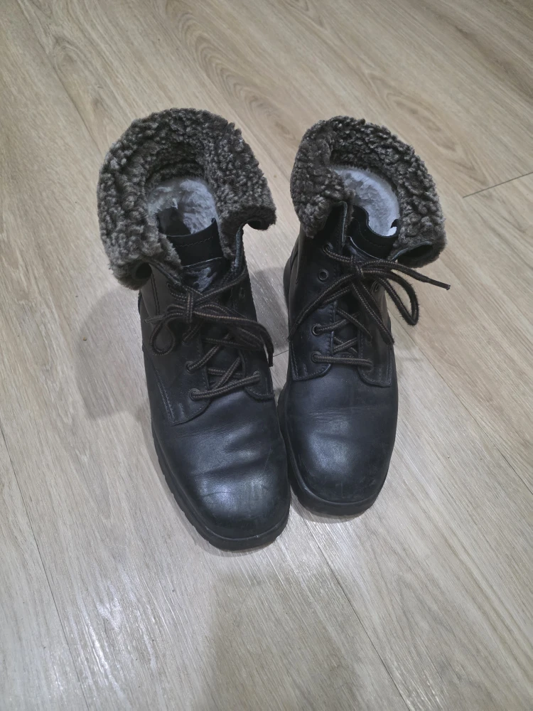 Black Winter Boots - Size 8