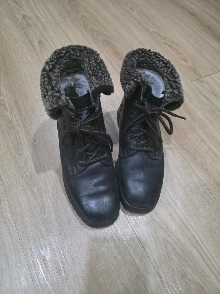 Black Winter Boots - Size 8