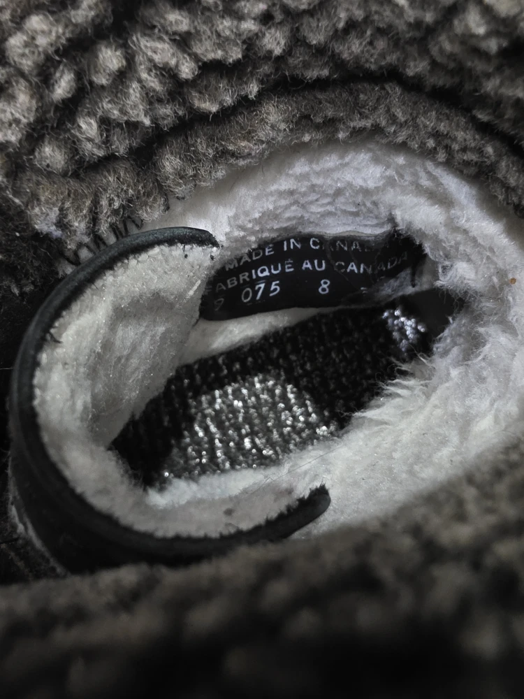 Black Winter Boots - Size 8 - photo 4