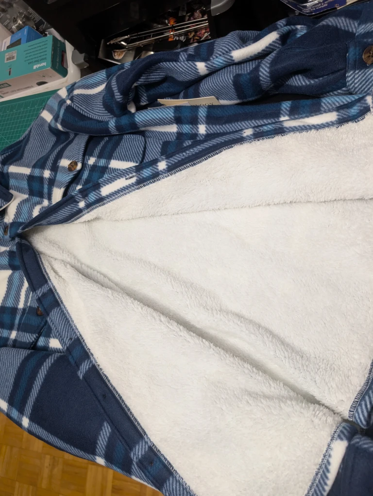Urbanology XL Blue Plaid Sherpa Lined Jacket - New with Tags! - photo 4