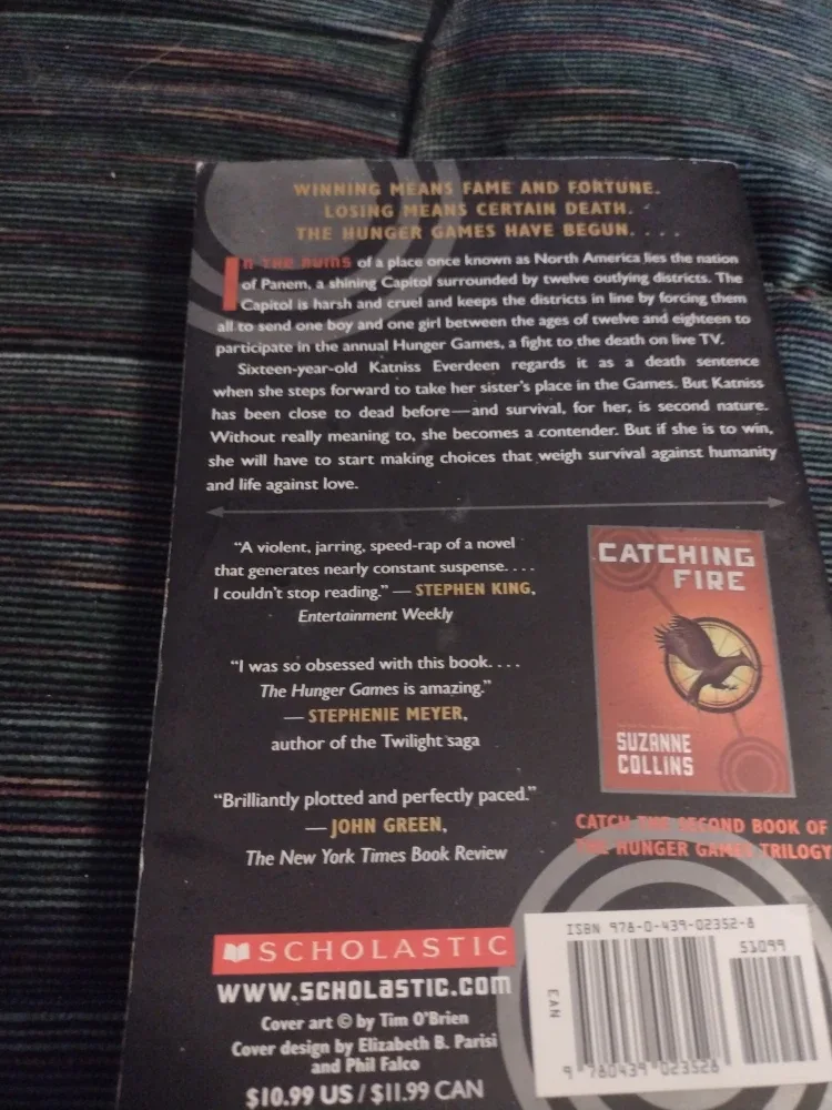 The Hunger Games by Suzanne Collins image indicator(4)