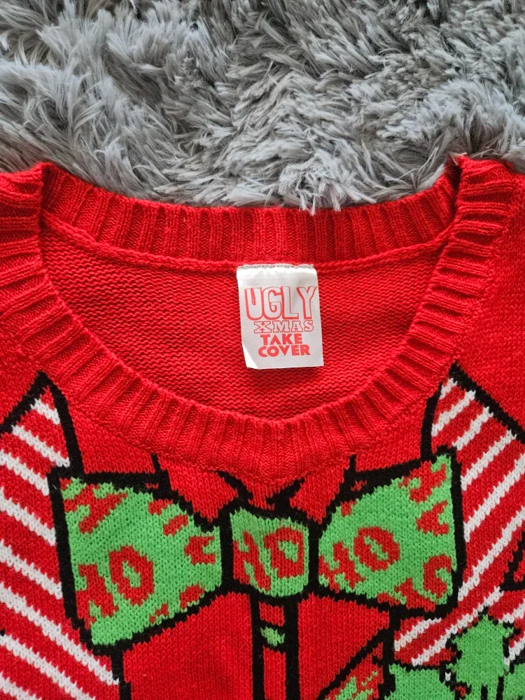 Ugly Xmas Sweater - Take Cover image indicator(2)