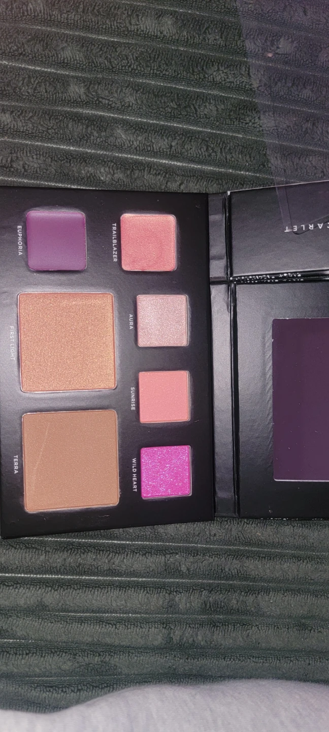 Deck of Scarlet Eyeshadow Palette - photo 4