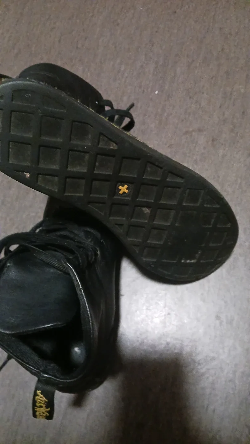 Dr. Martens Boots, Black image indicator(4)