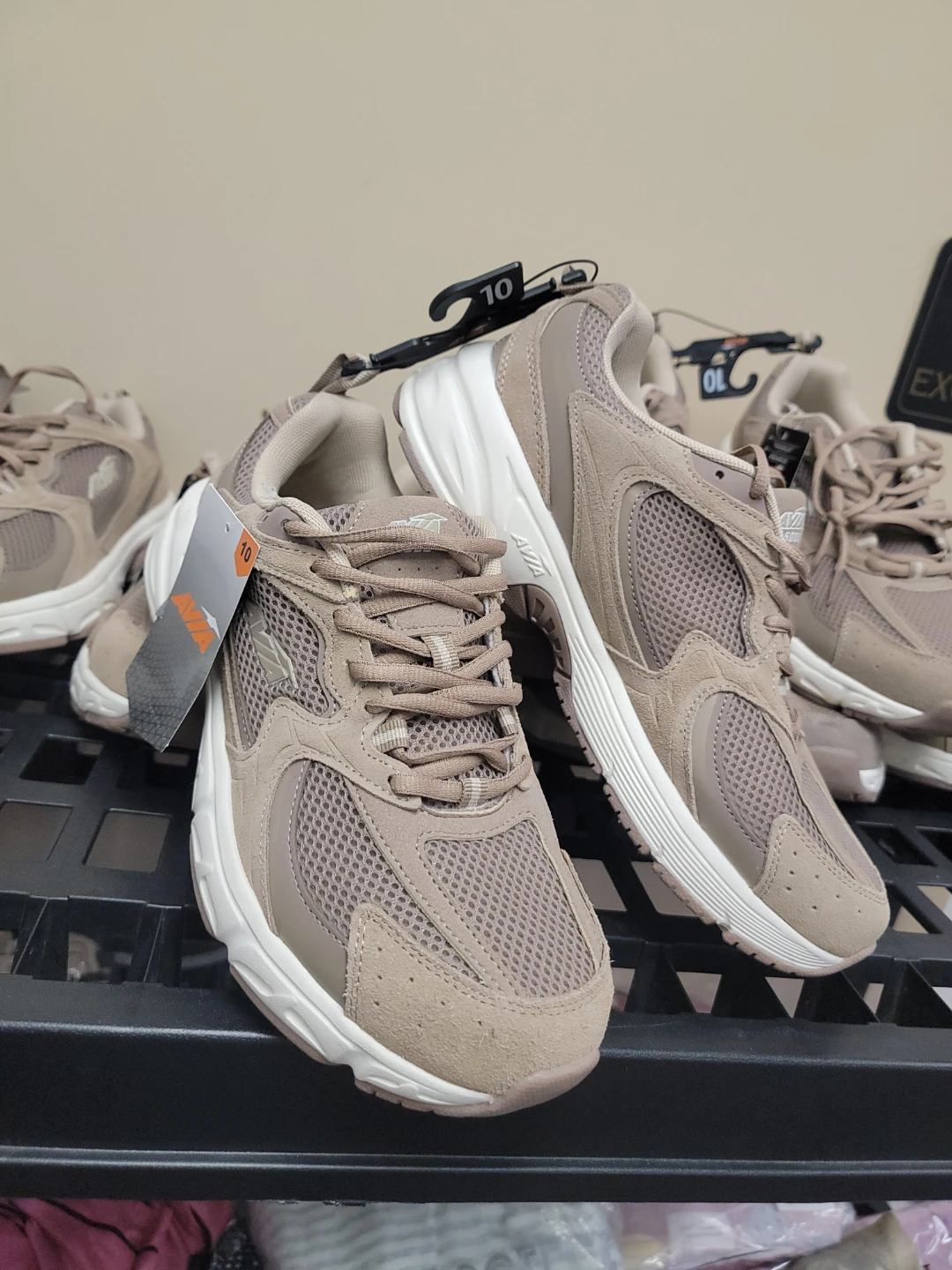 Mens athletic Sneakers - Size 10 new with original tags - photo 2
