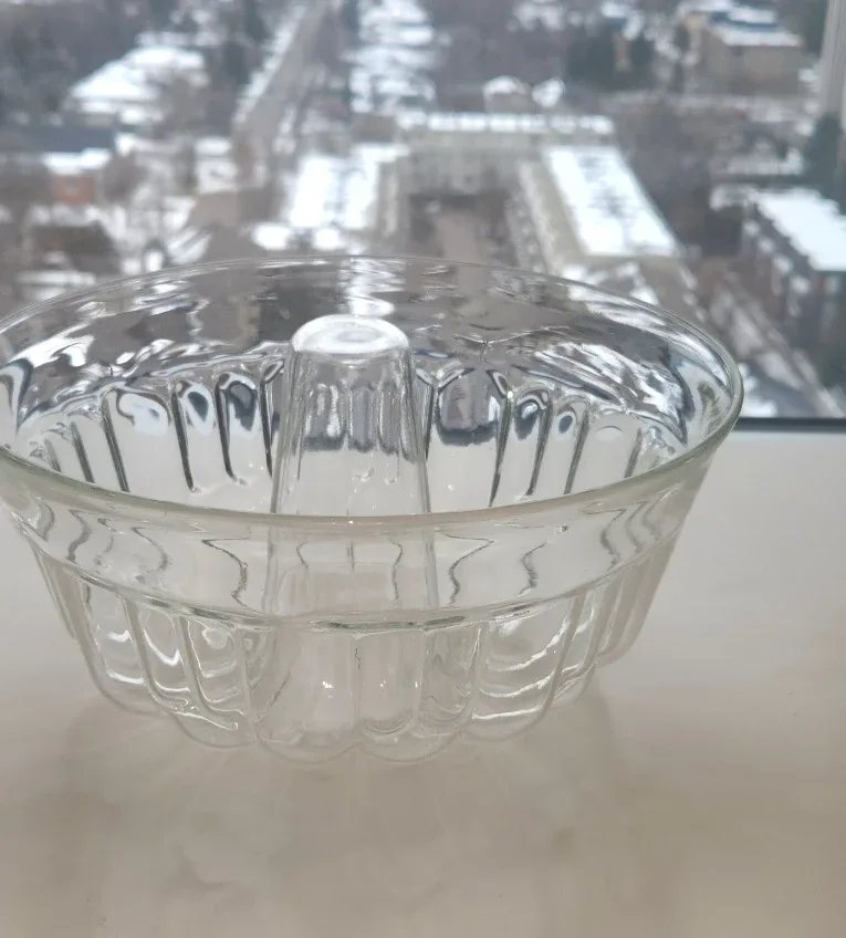 Vintage Clear Glass Jello Mold image indicator(3)