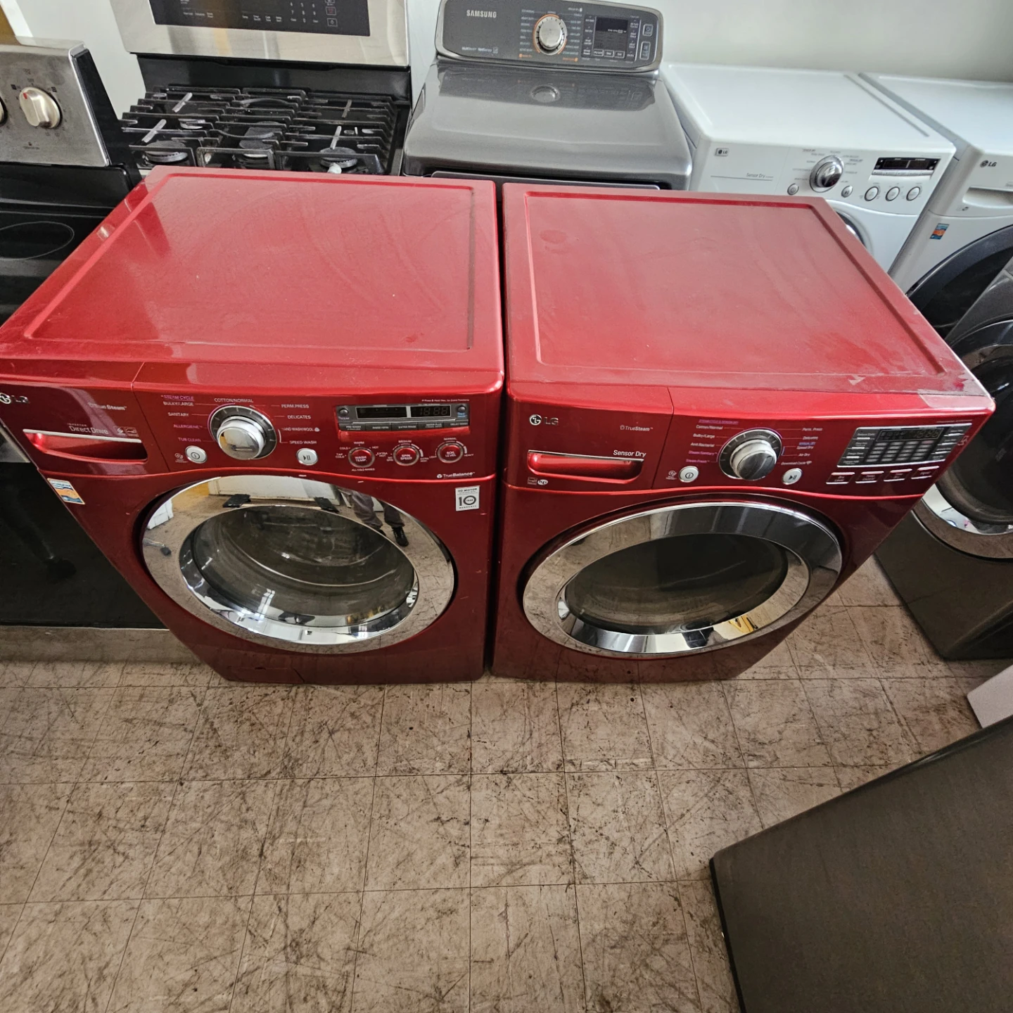 LG Red Washer and Dryer Set - photo 2