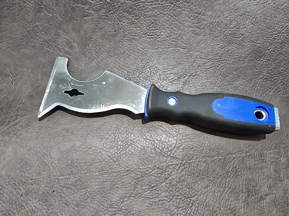 #gifting Mastercraft multipurpose 5-in-1 Scraper Tool