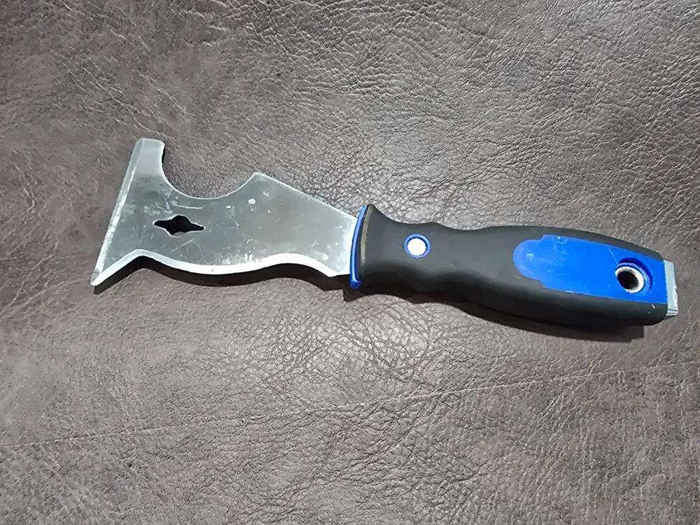 #Cleanout Mastercraft multipurpose 5-in-1 Scraper Tool