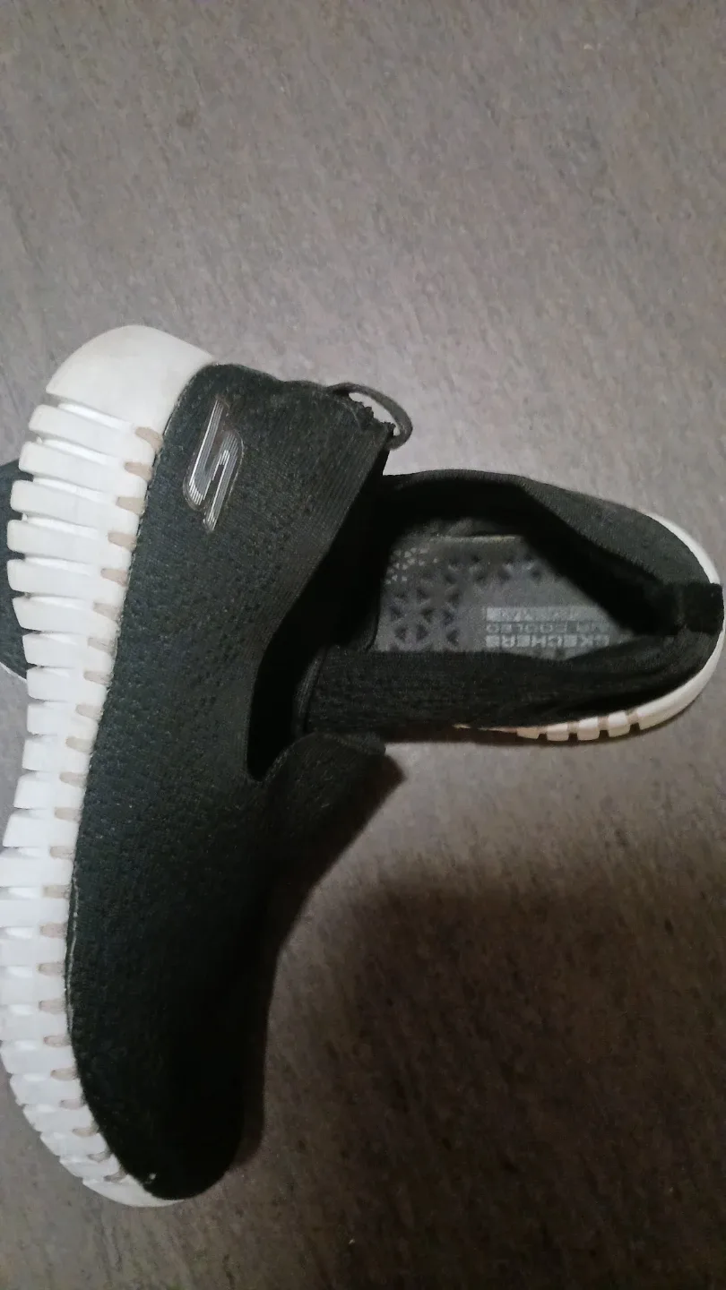 Skechers GOwalk Slip-On Shoes image indicator(2)