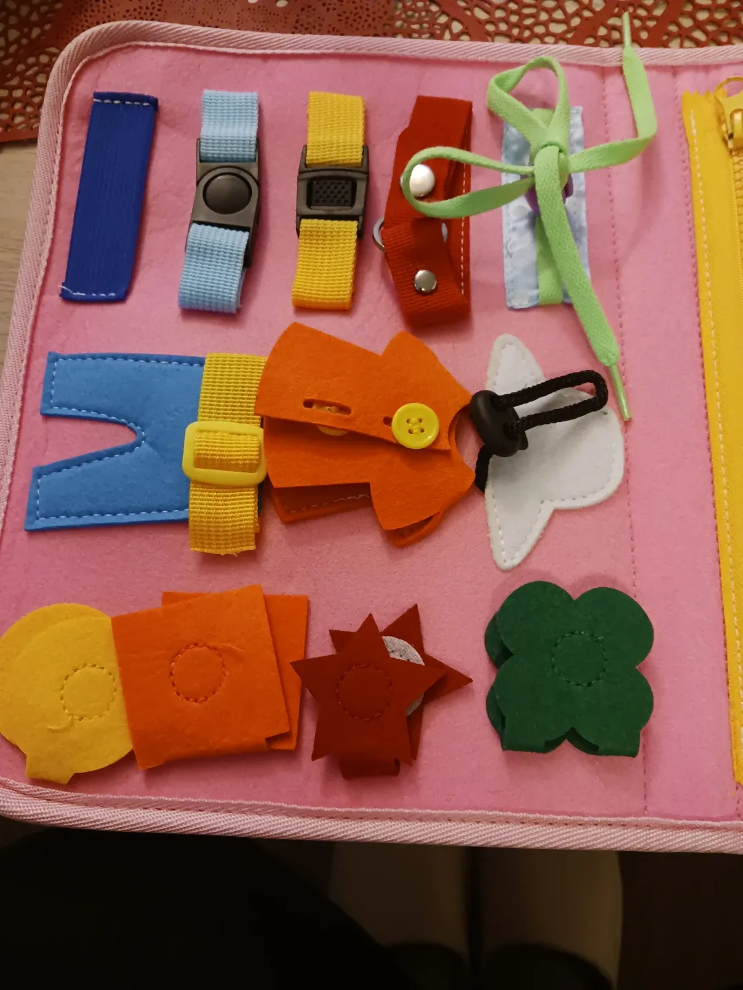 Busy Board for Toddlers image indicator(2)