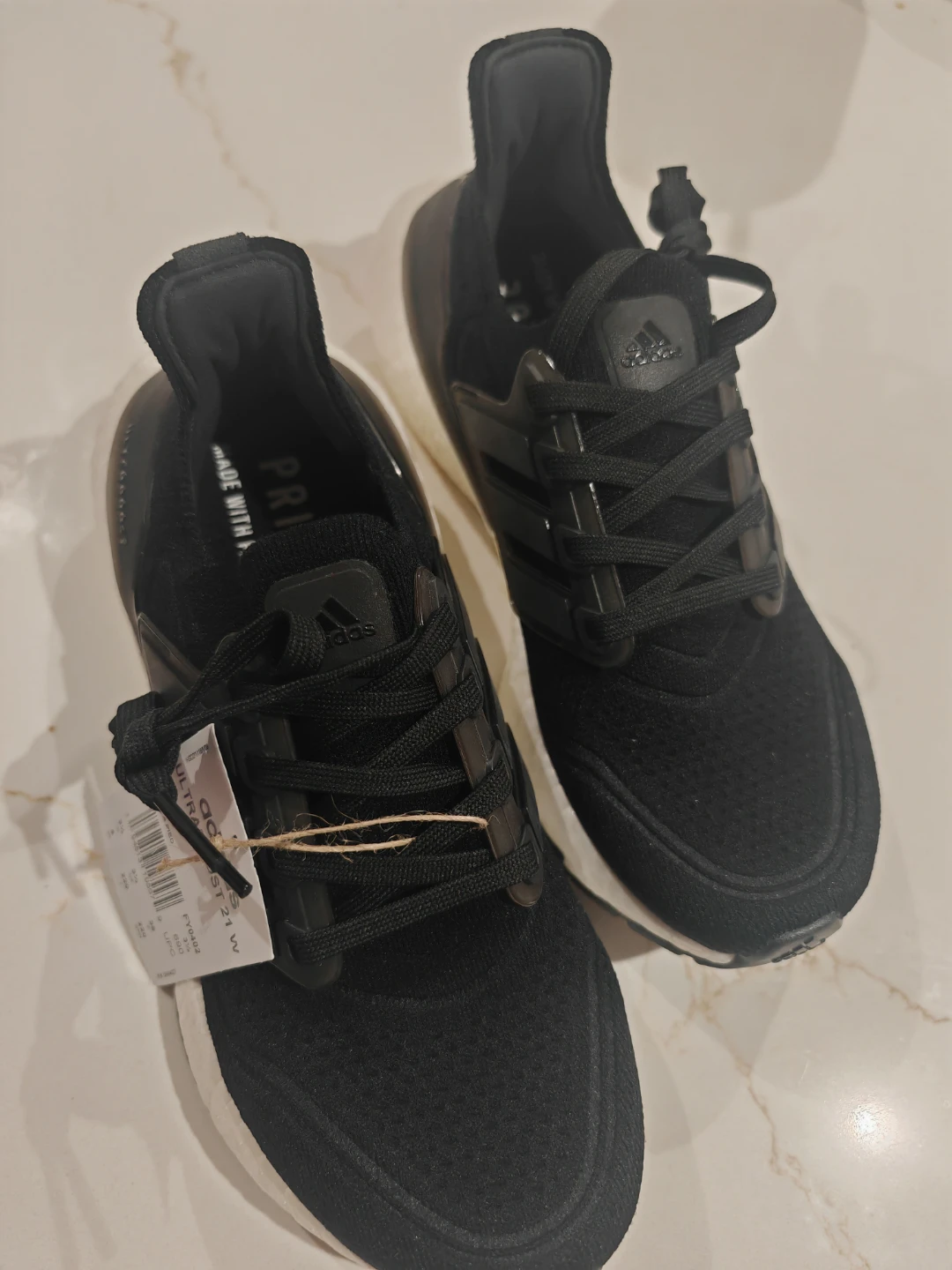 BNWT Adidas Ultraboost 21 Women - Size US 5