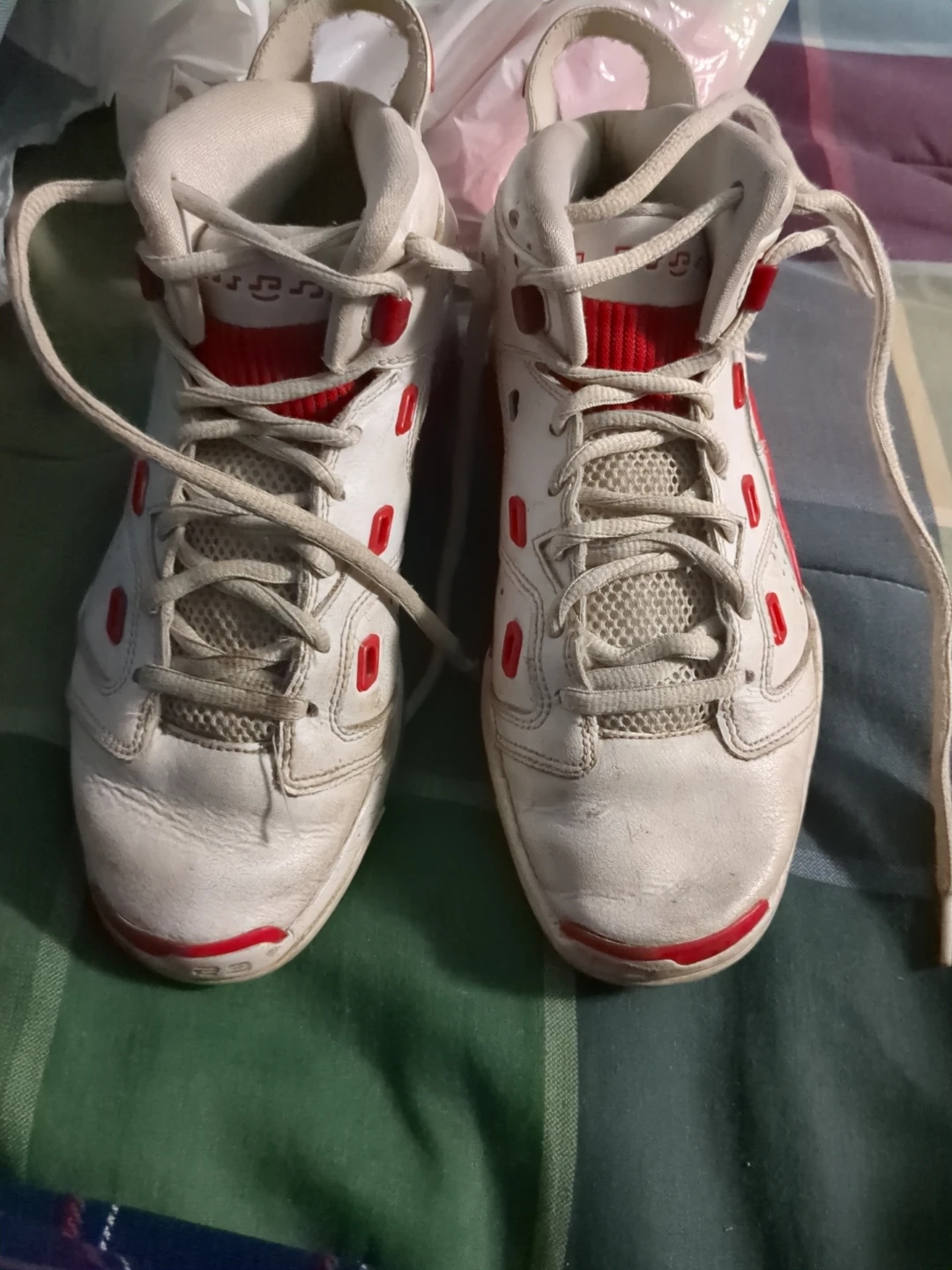 Jordan Basketball Shoes - US 6.5Y