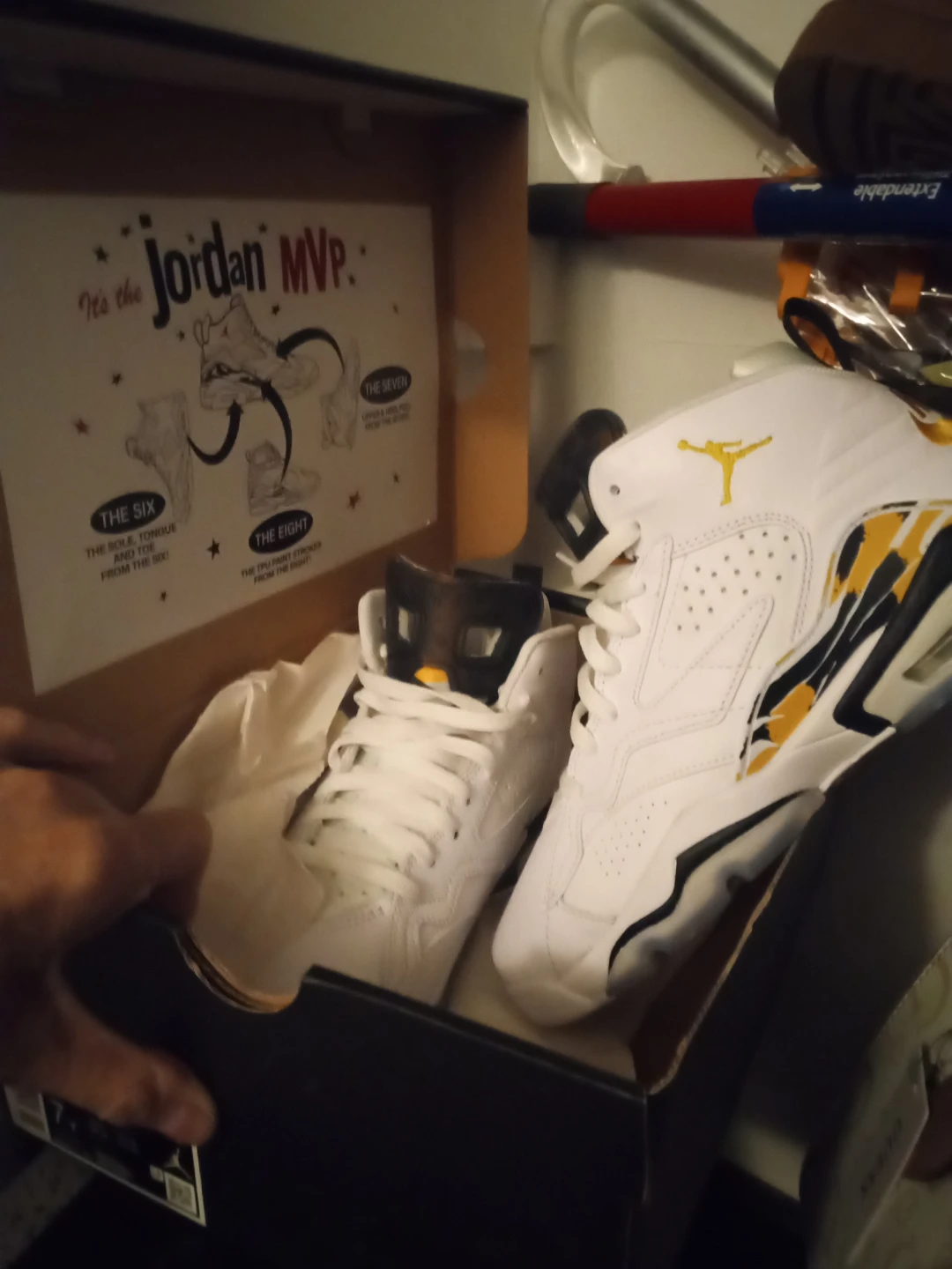 Jordan MVP 6 White/Gold Size 7Y - New in Box - photo 2