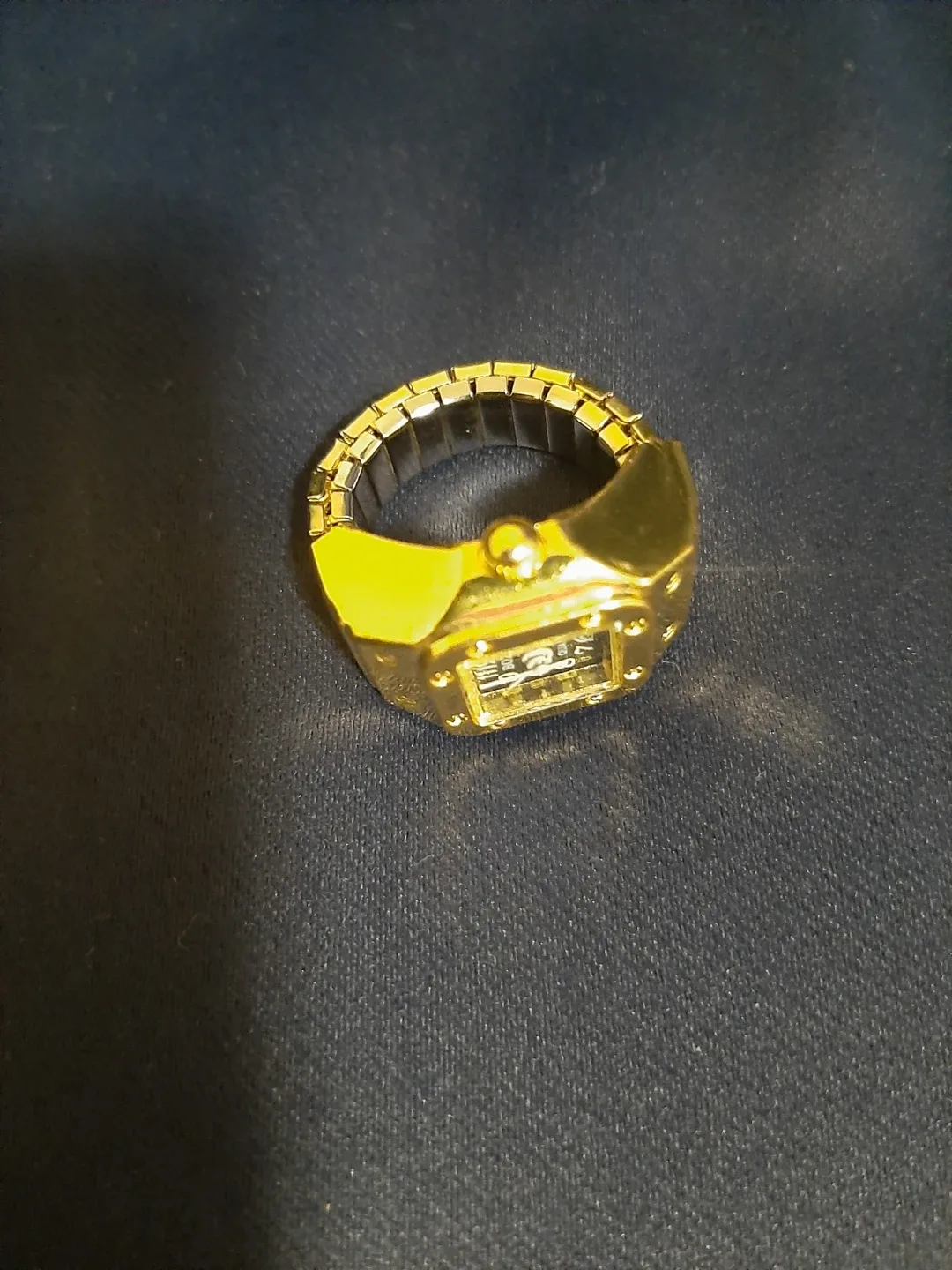 Boshi Quartz Ring Watch - Gold Tone