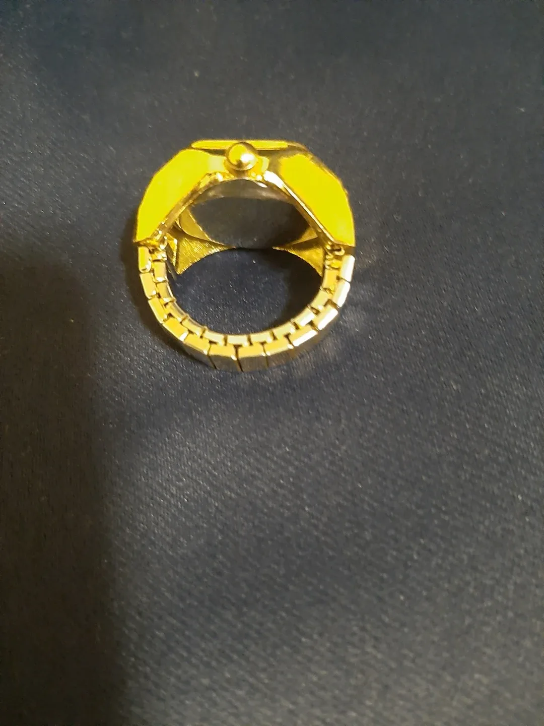 Boshi Quartz Ring Watch - Gold Tone image indicator(3)