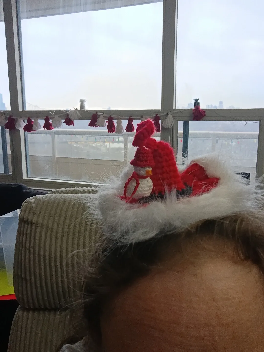 Mini Santa Hat Hair Clip image indicator(2)