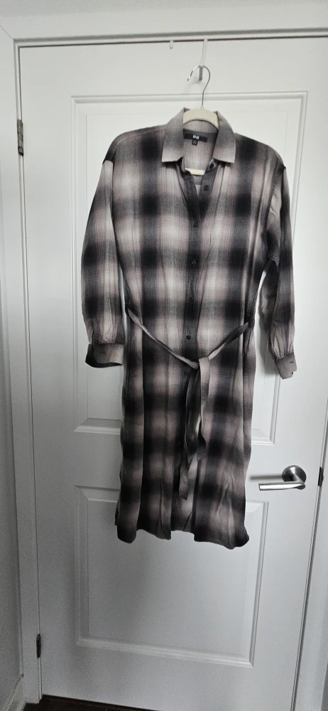 Uniqlo Plaid Shirt Dress - Size Small, perfect for winter