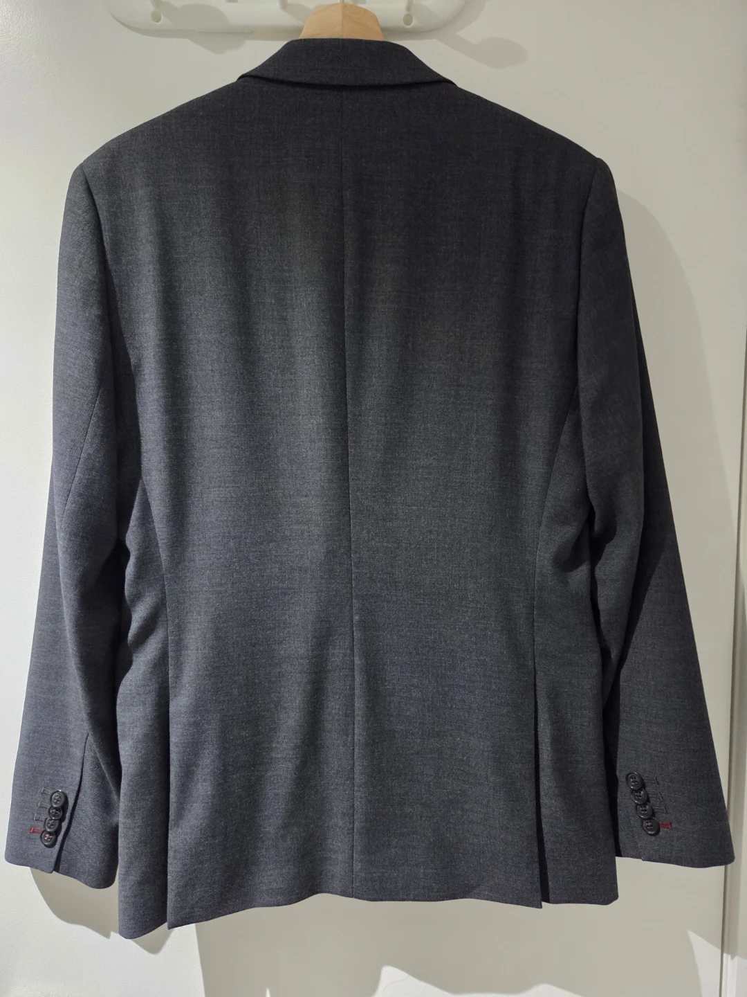 [RW&CO] Tailored Fit Grey Suit Jacket (40R) & Pants (32x30) - photo 3