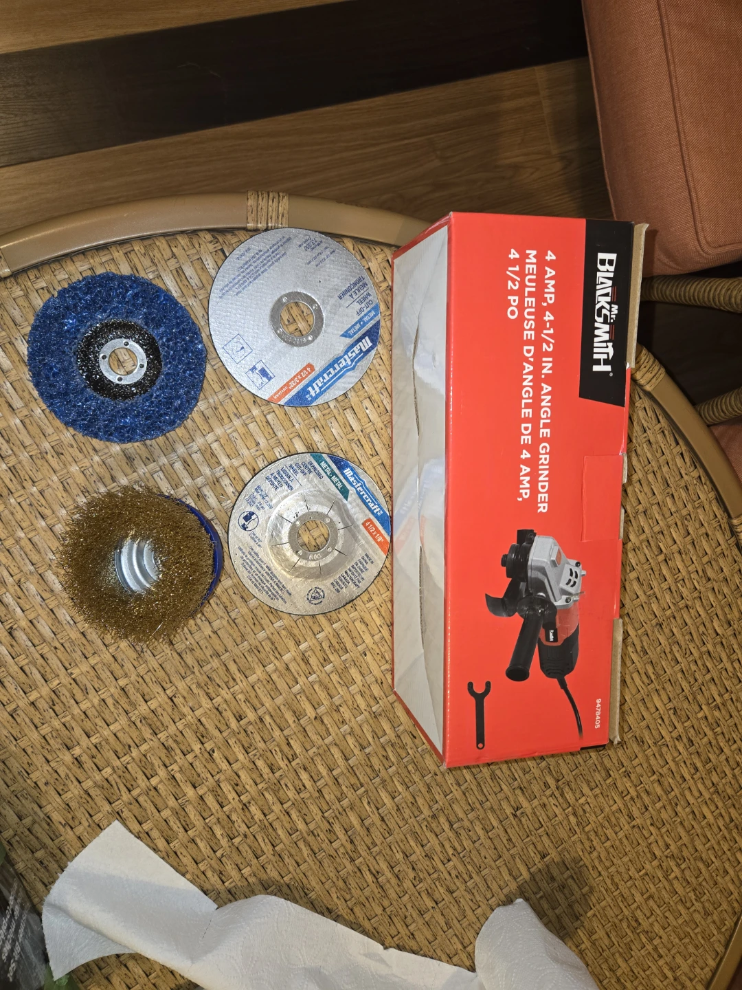 Blacksmith 4 AMP Angle Grinder w/ Discs