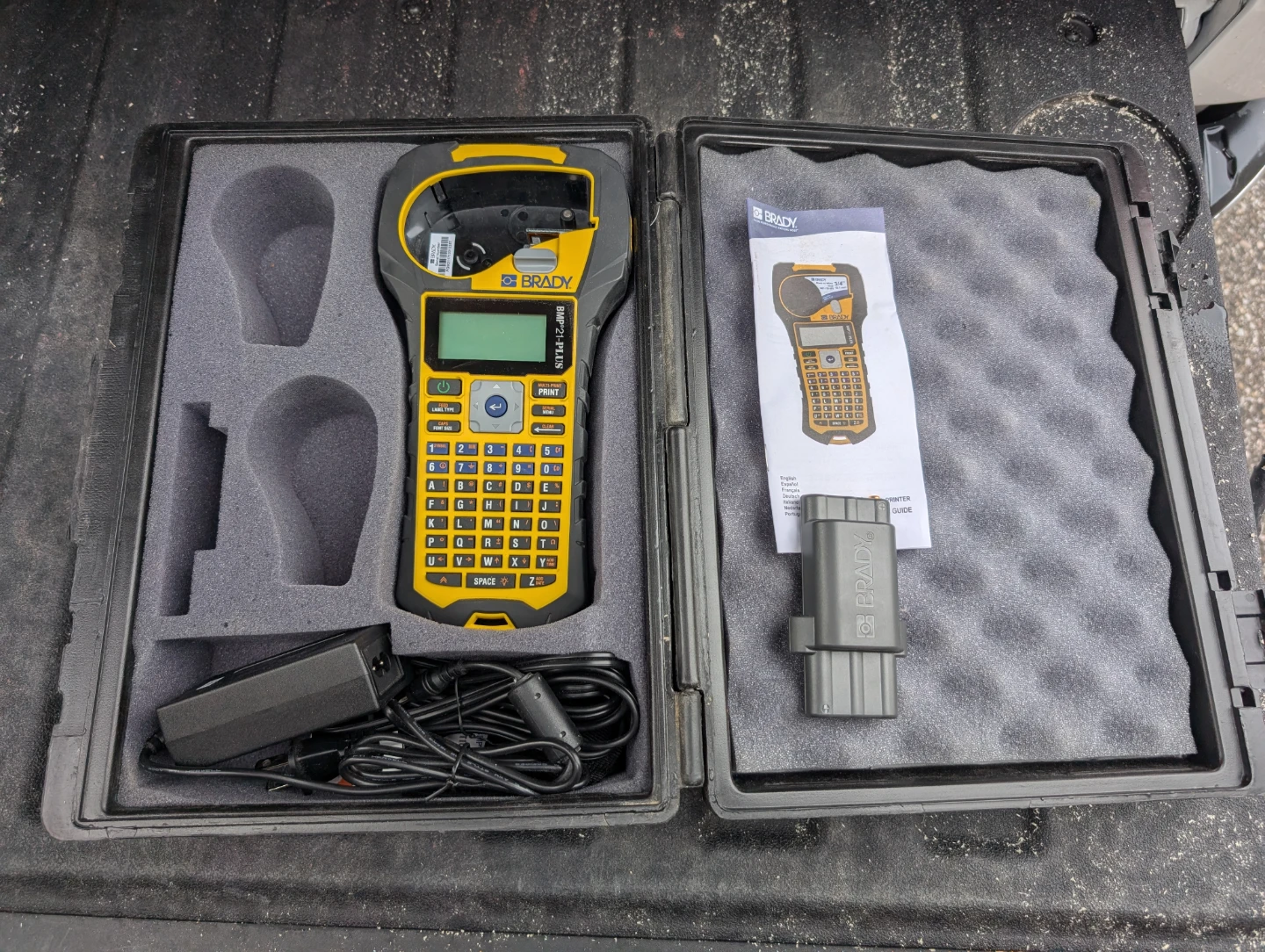 Brady BMP21-PLUS Label Printer w/ Case & Charger