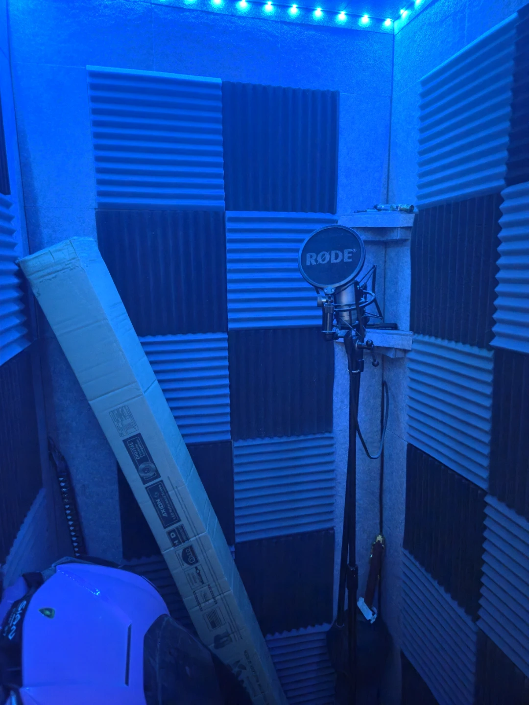 Acoustic Sound Proof Recording Booth - photo 4