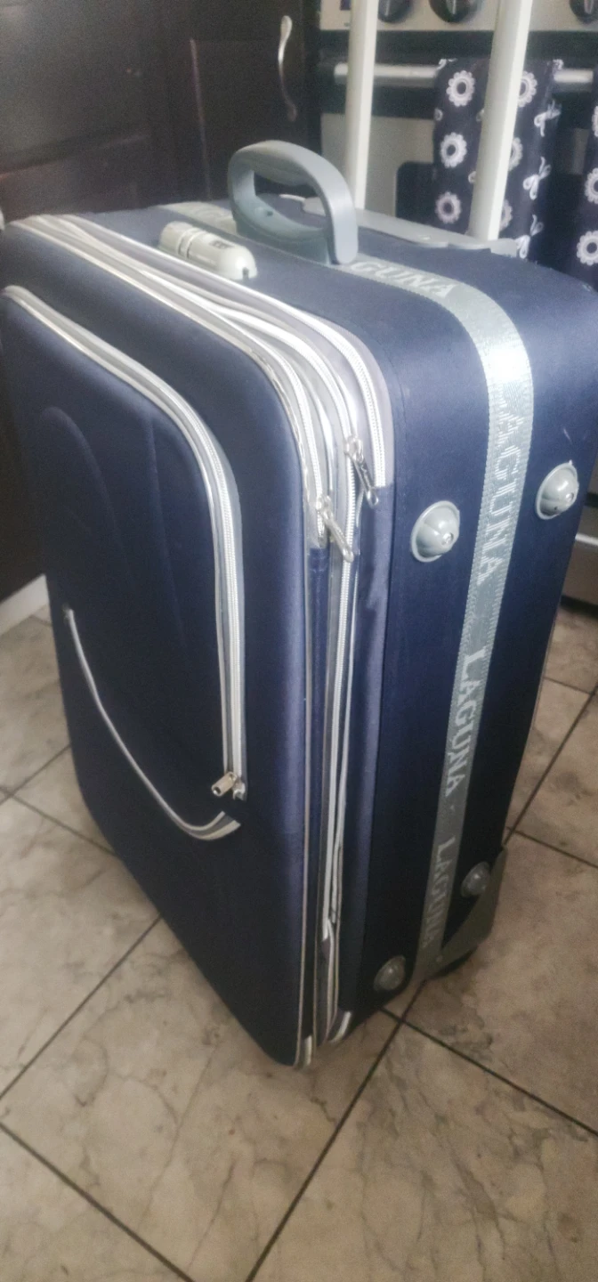 Laguna Navy Blue Expandable Suitcase - photo 2