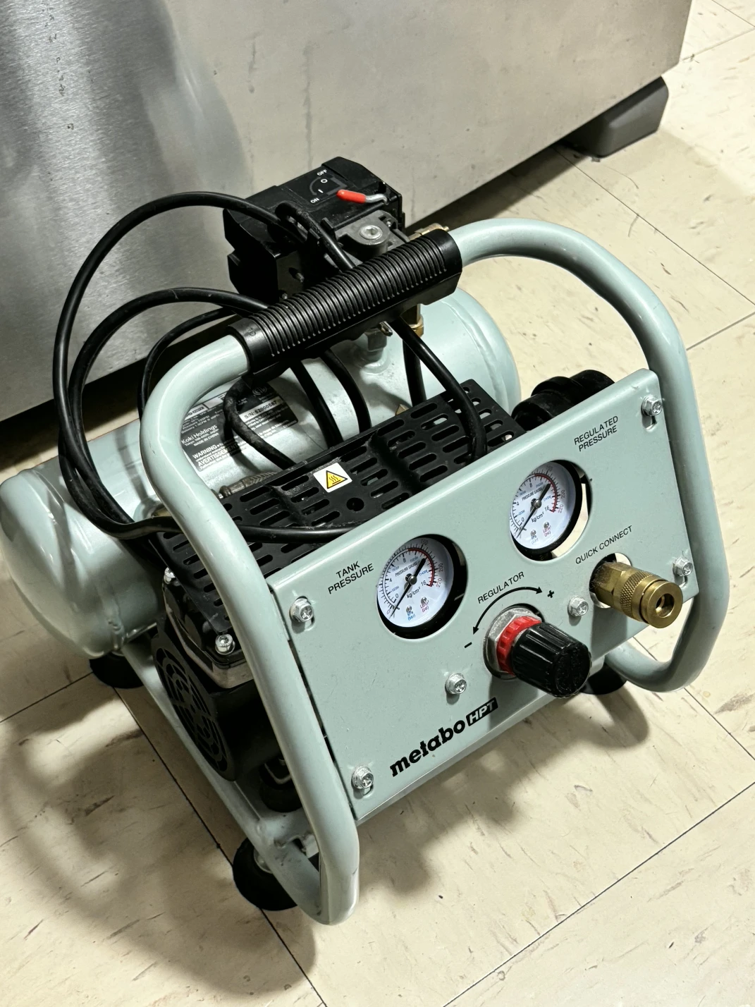 Air compressor