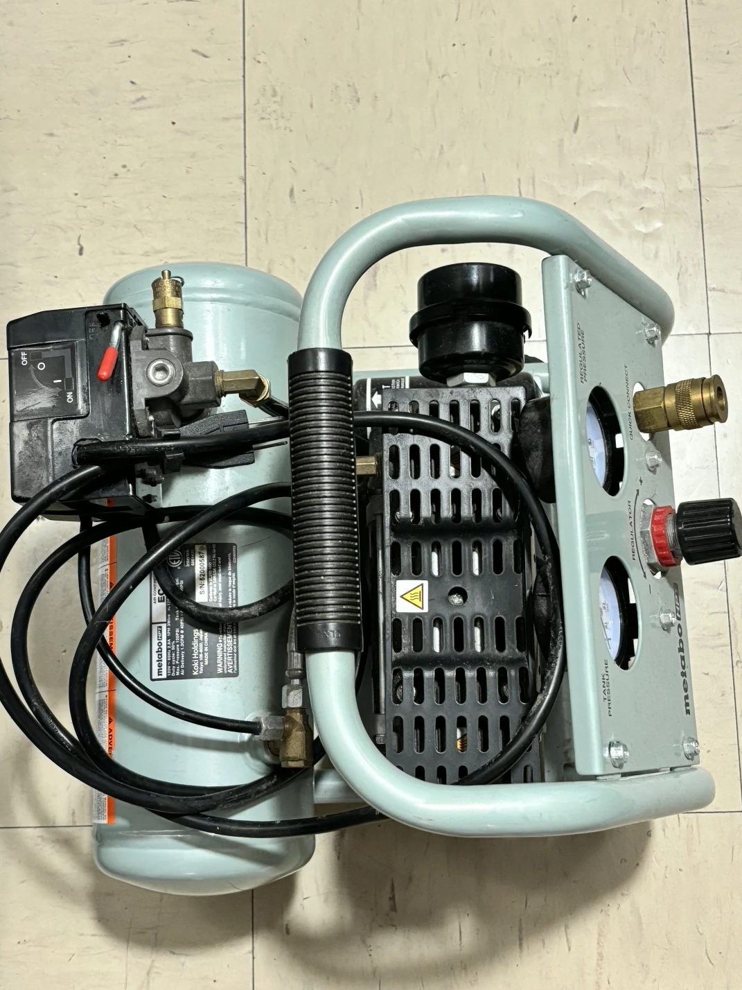 Air compressor - photo 2