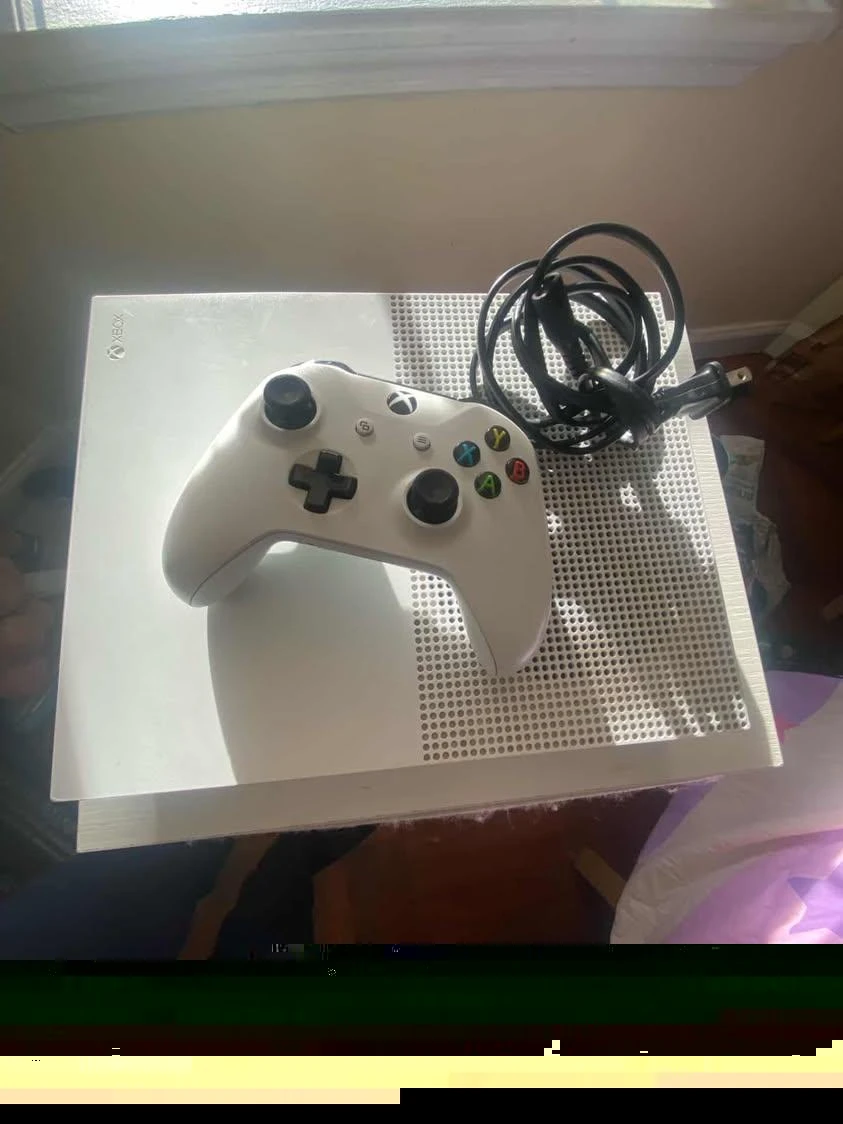 Xbox One S Console with Controller - photo 3