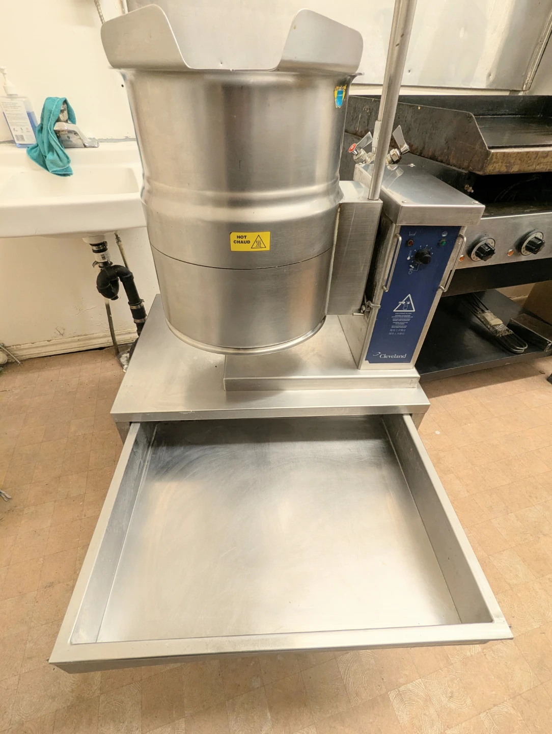 Reduced to sell! Commercial Steam Kettle - photo 2