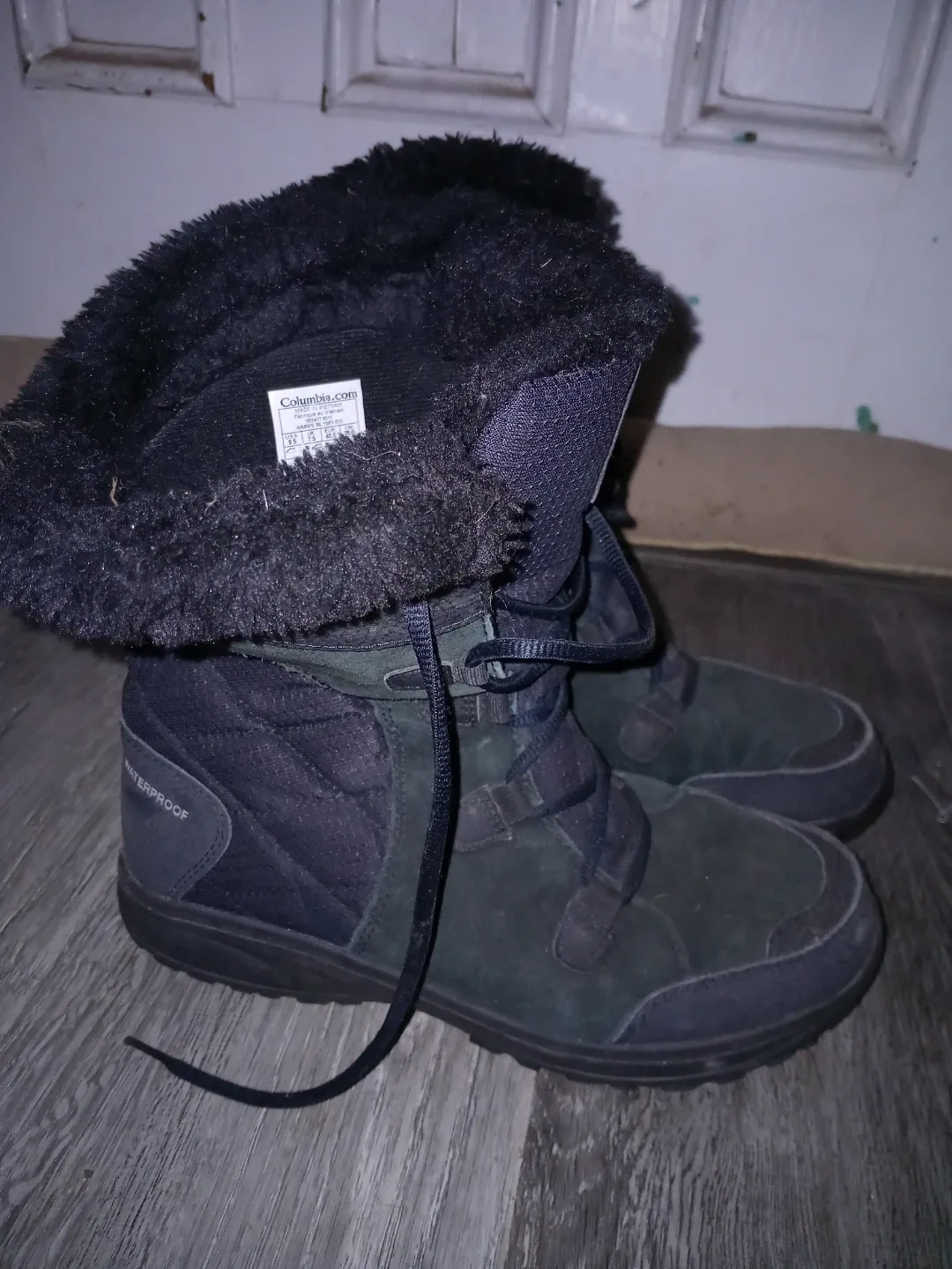 Columbia women's winter boots - 8.5