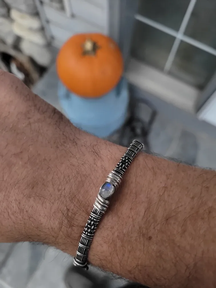 Handmade Silver Bracelet image indicator(2)