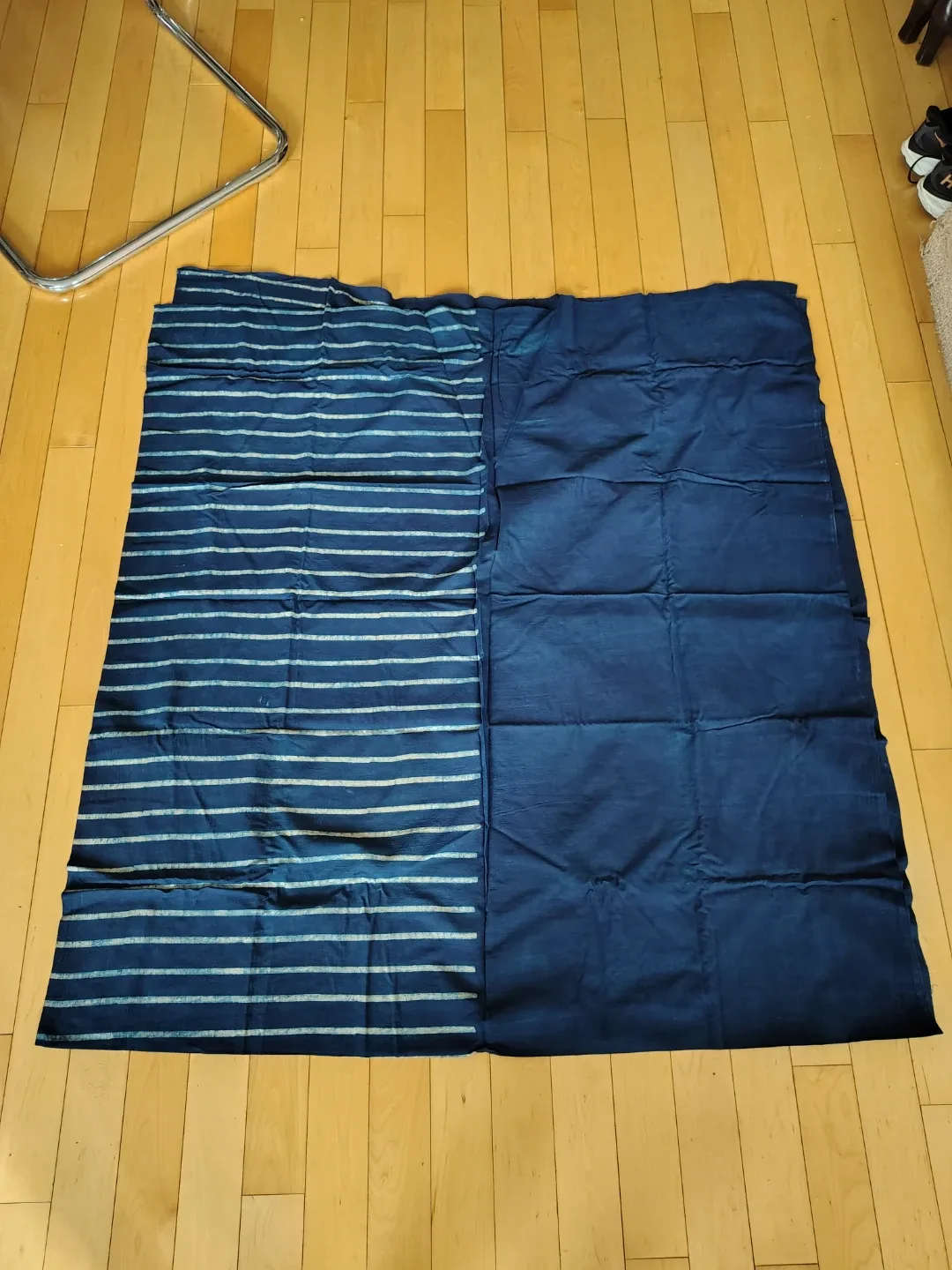 Beautiful Arjak Hand-Dyed Fabric from Sama'a-Indigo (8' x 4') image indicator(3)