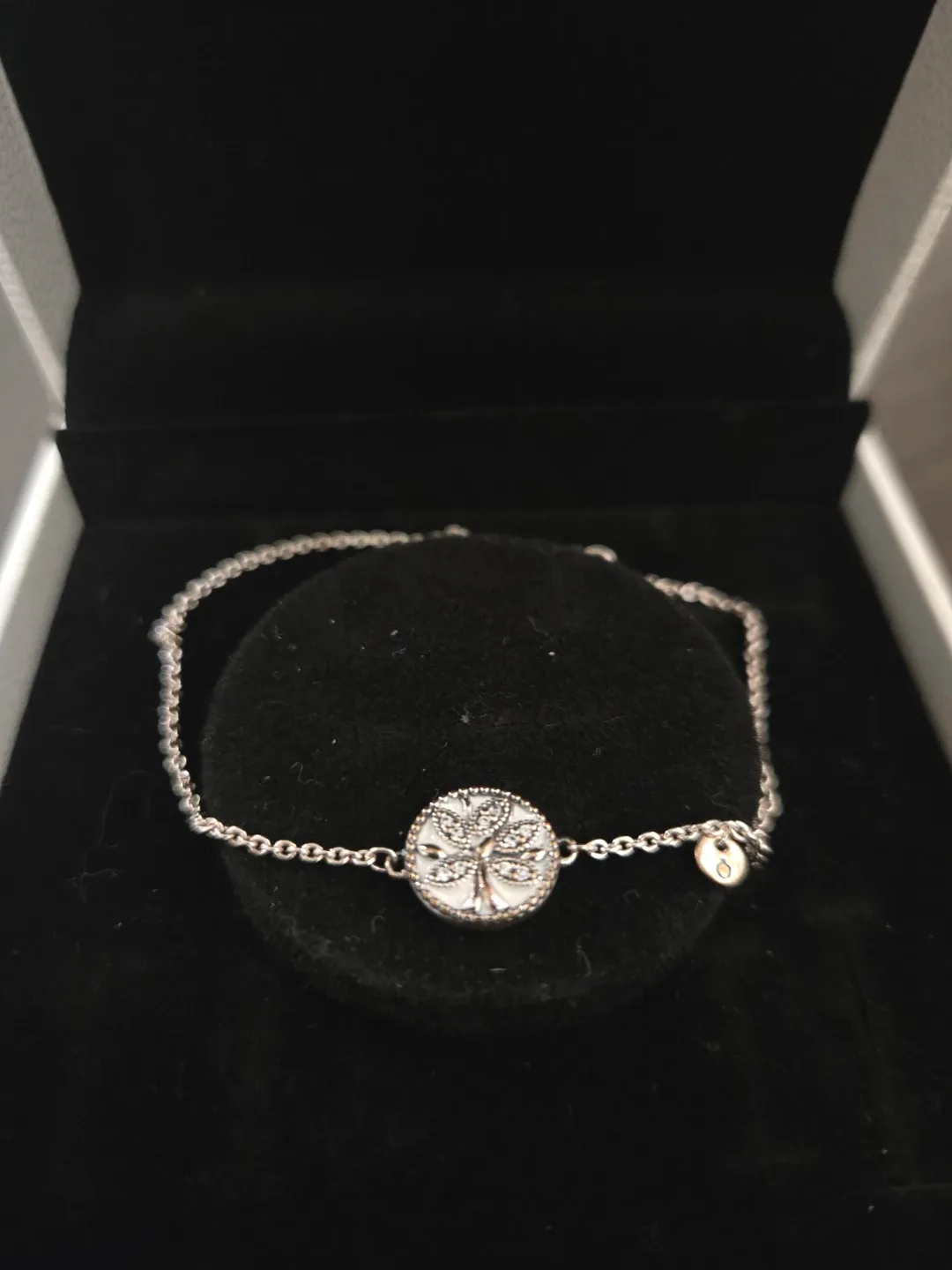 Pandora Tree of Life Bracelet image indicator(4)