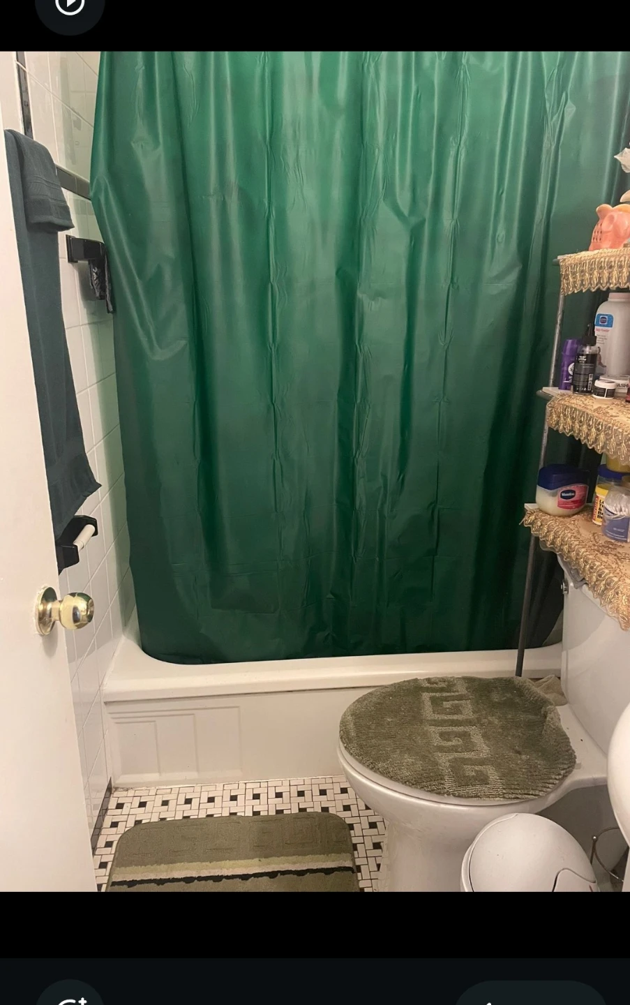 Room for rent 750