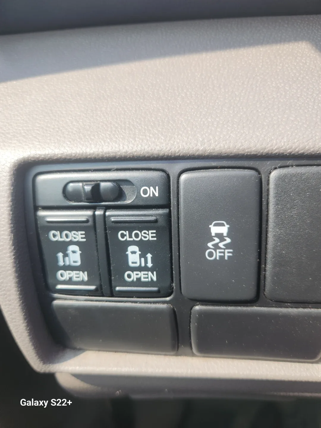 2011 Honda Odyssey image indicator(10)