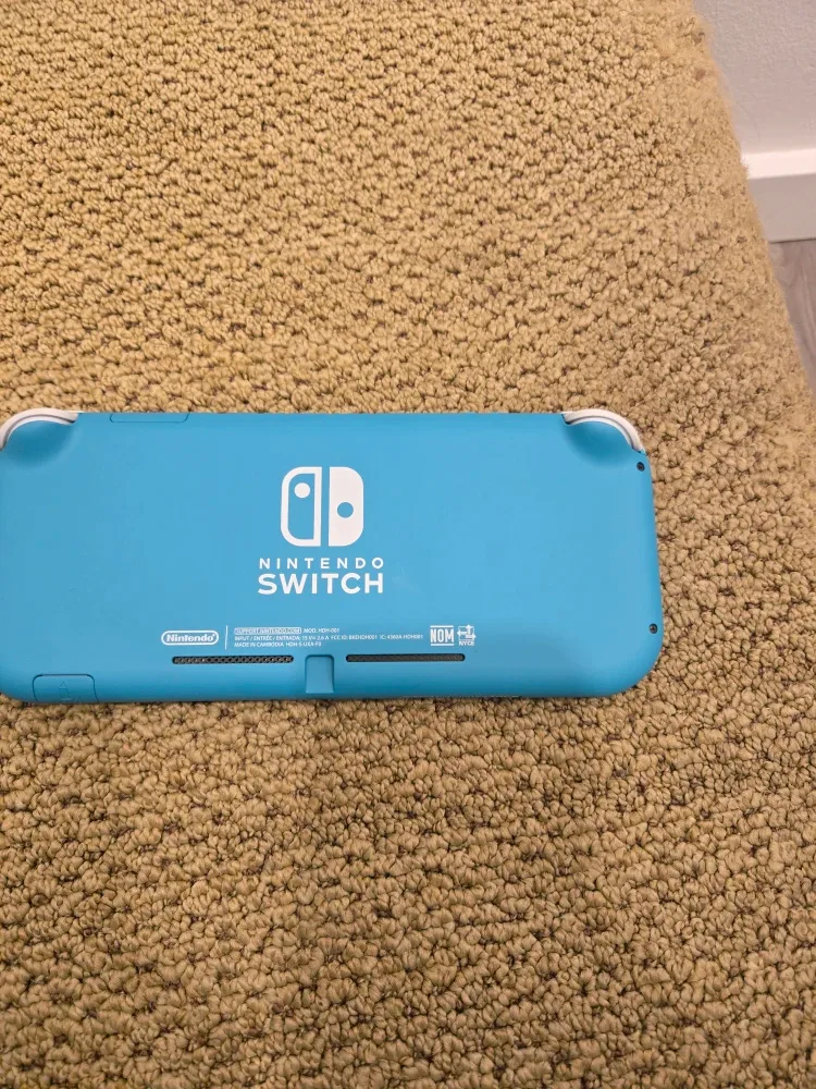Nintendo Switch Lite - Blue image indicator(2)