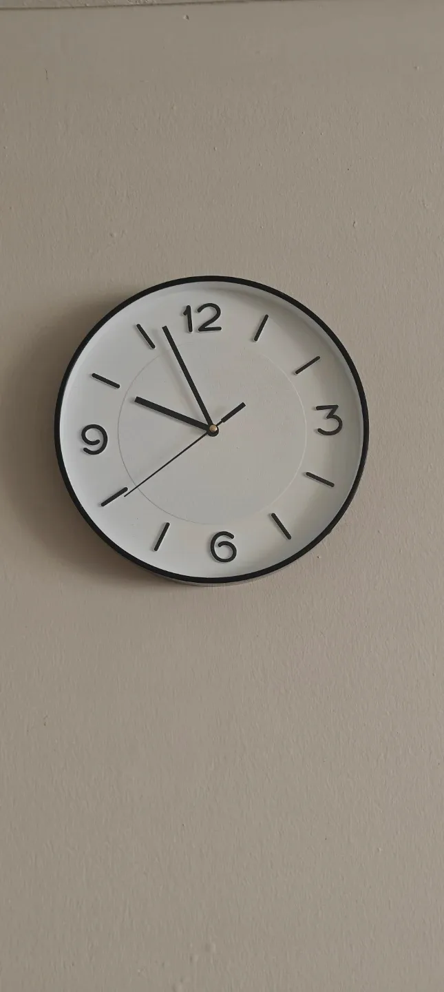 Round Wall Clock - Black & White