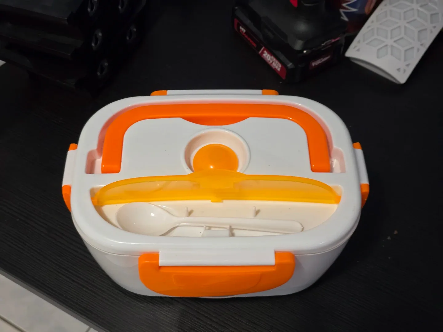 Electric Lunch Box - White & Orange image indicator(3)