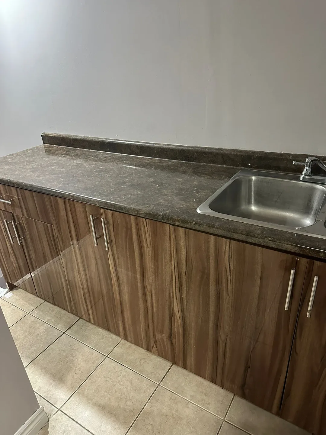 Spacious 2 bedroom basement apartment image indicator(4)