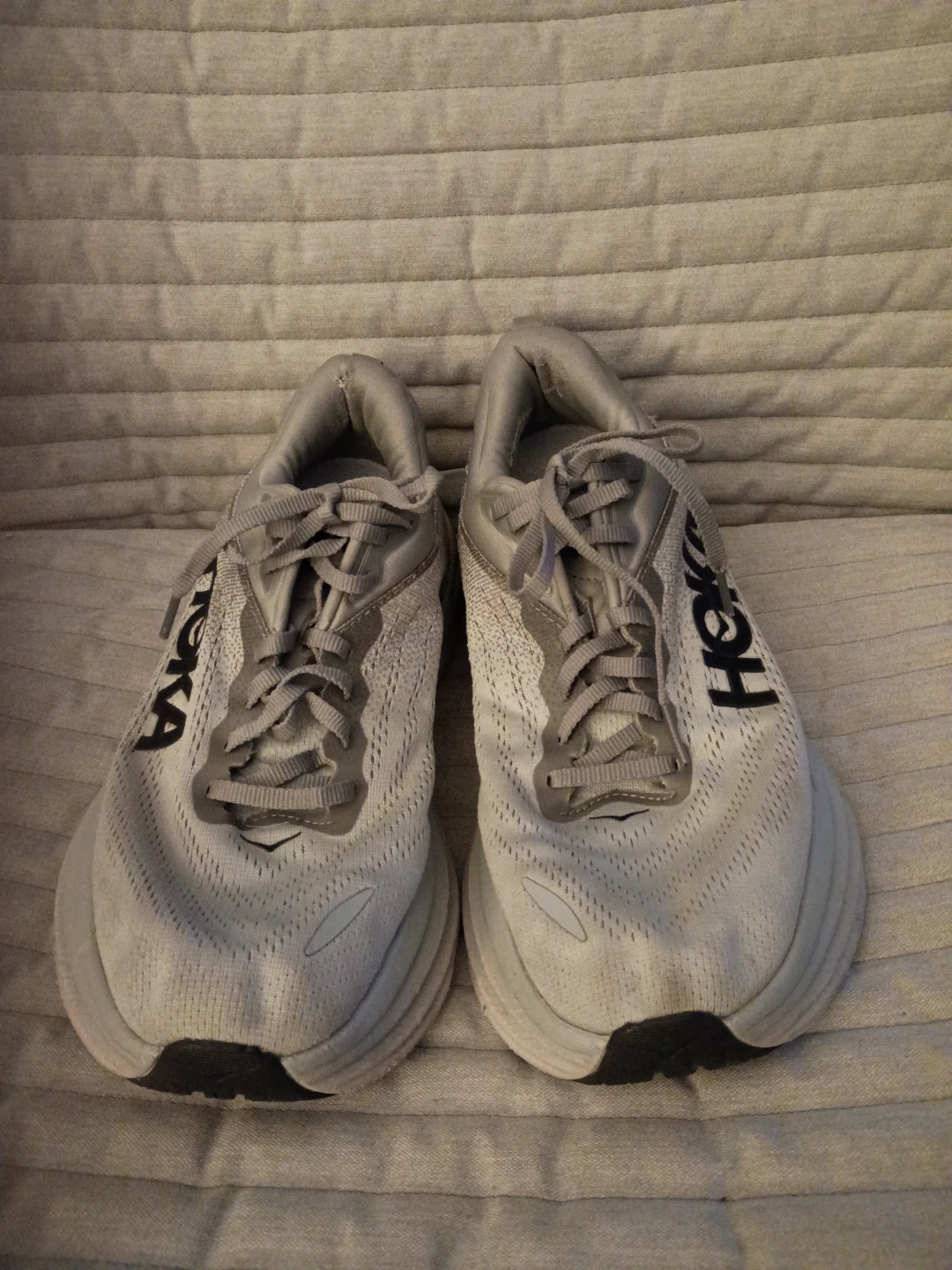 Hoka Bondi 8 Gray Running Shoes - US 9.5 E - photo 2