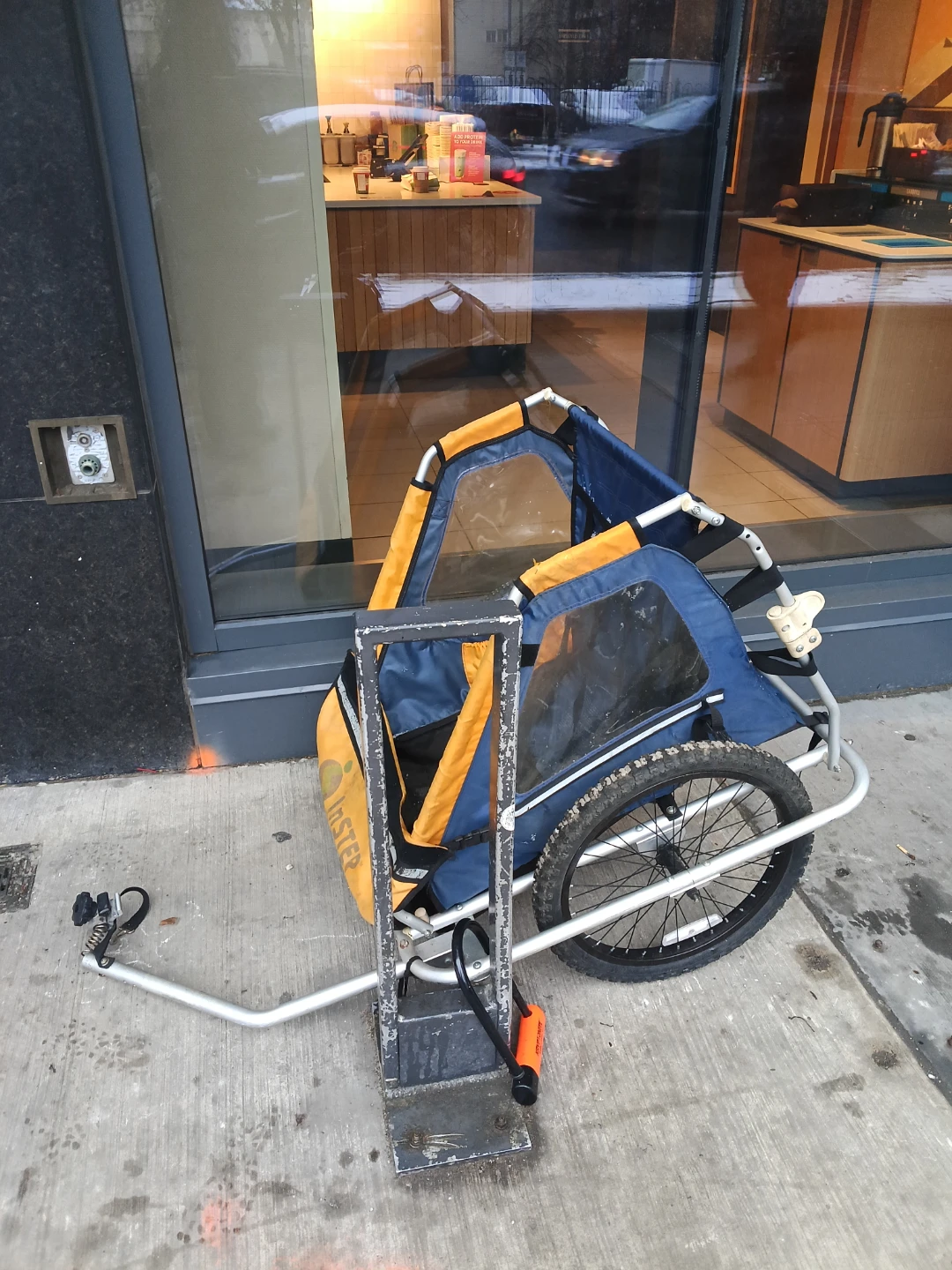 InStep Bike Trailer - Blue & Orange