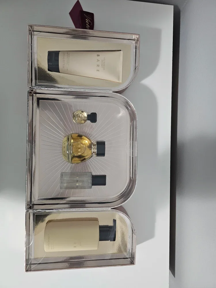 Victoria's Secret Bare Fragrance Set image indicator(2)