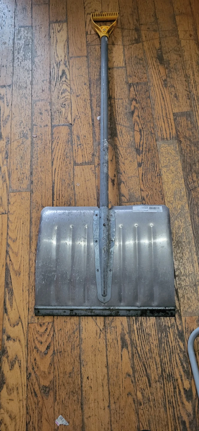 Metal Snow Shovel - photo 2