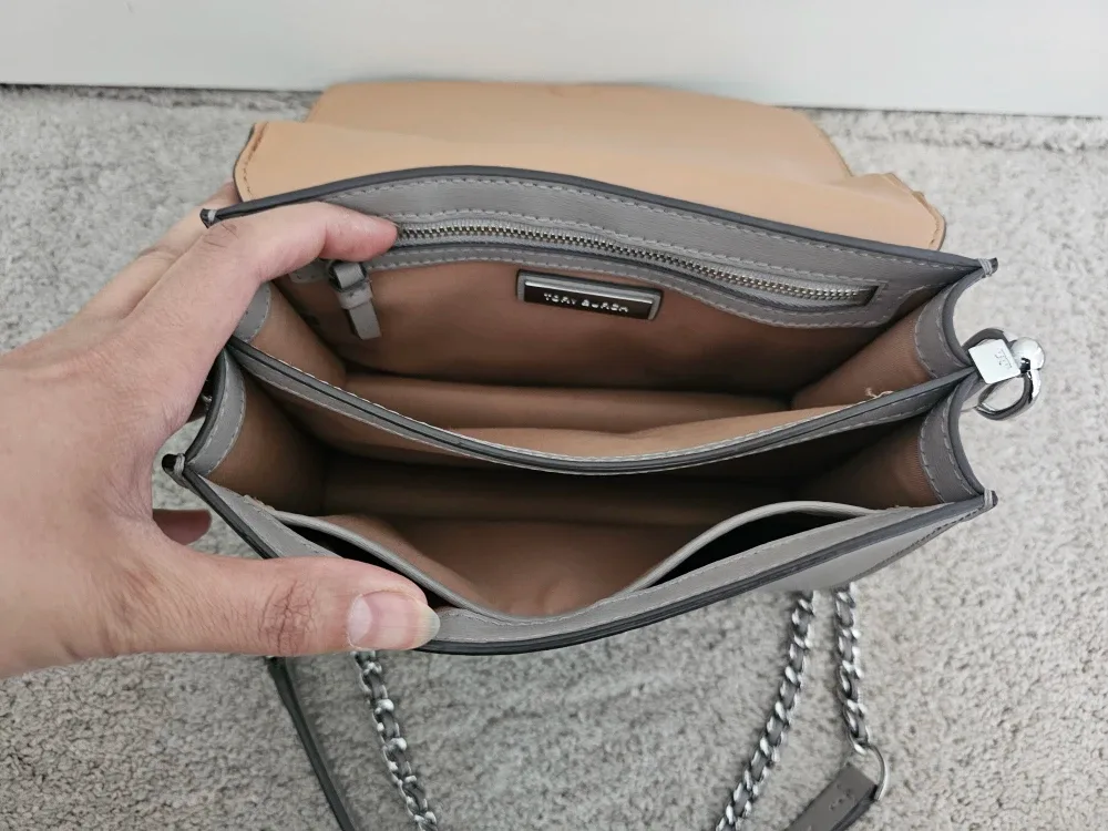 Authentic Tory Burch Grey Leather Crossbody Bag image indicator(6)