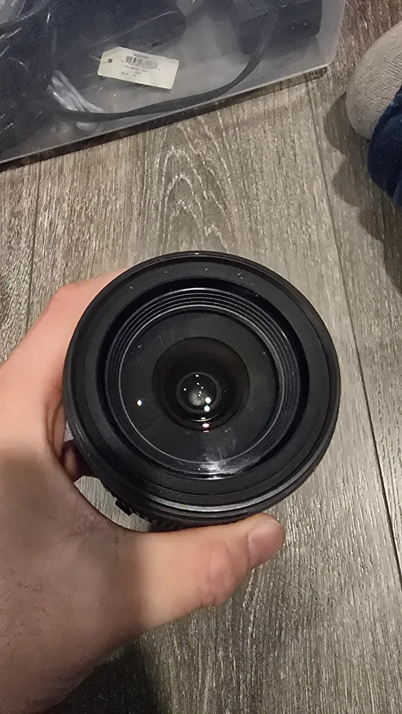 Sigma DC 17-70mm 1:2.8-4.5 Macro HSM Lens image indicator(2)