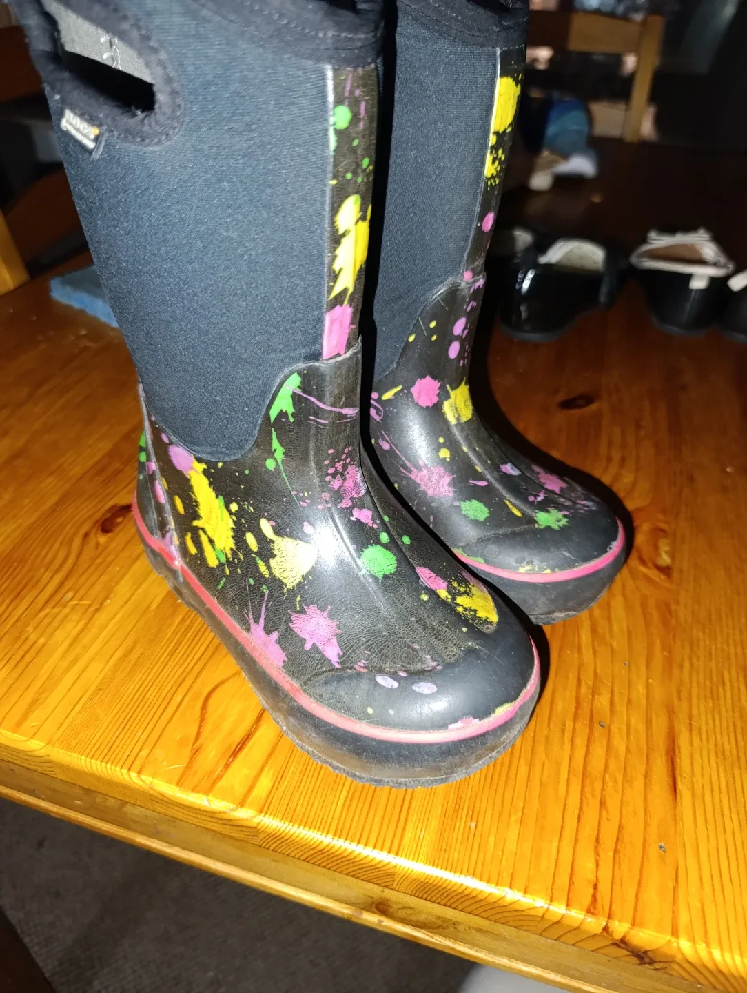 Bogs Kids' Water proof winter Boots, Size 11(EU 27)